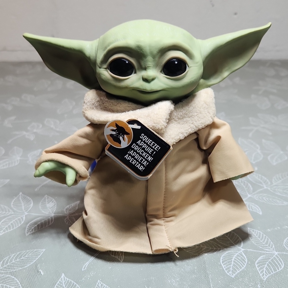 Hasbro Yoda Talking Plushie